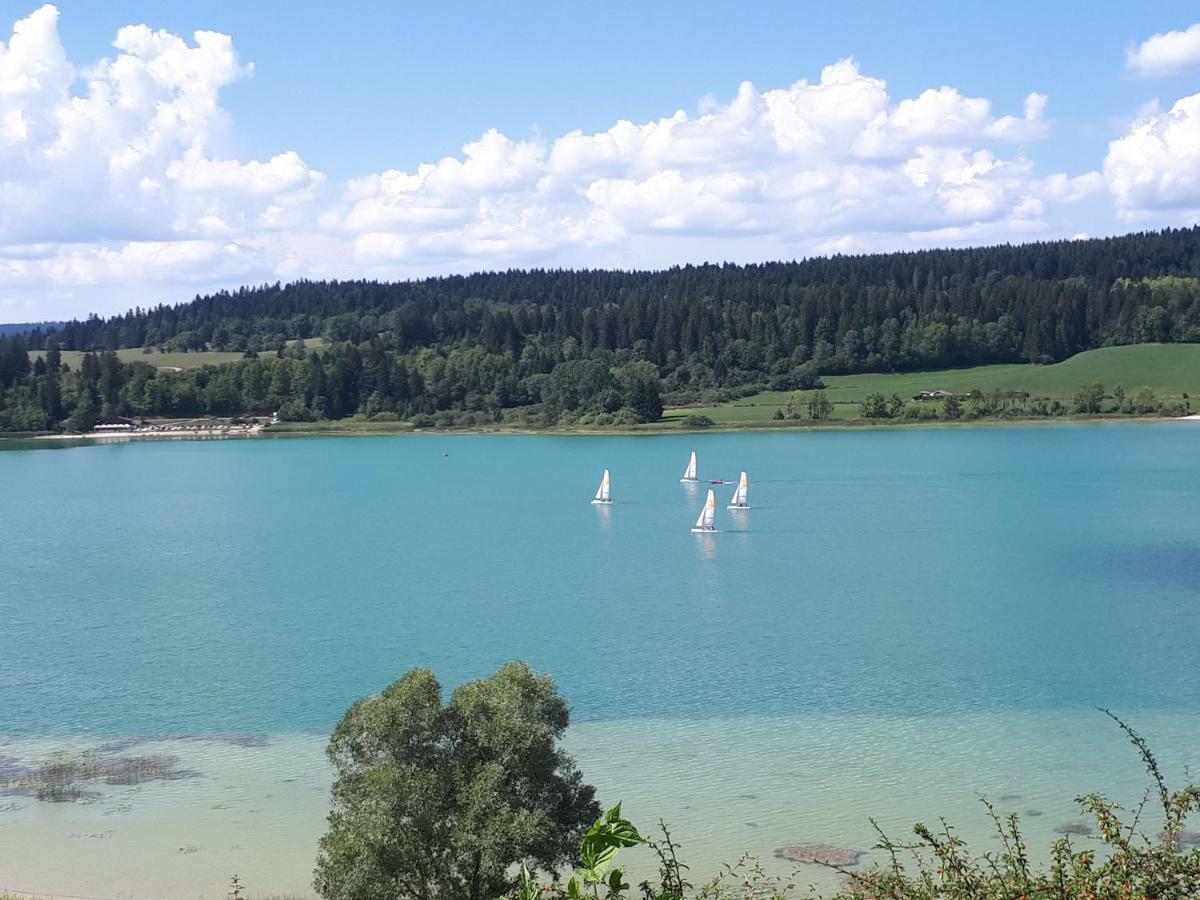 Le Charme Des 2 Lacs Malbuisson Exterior foto